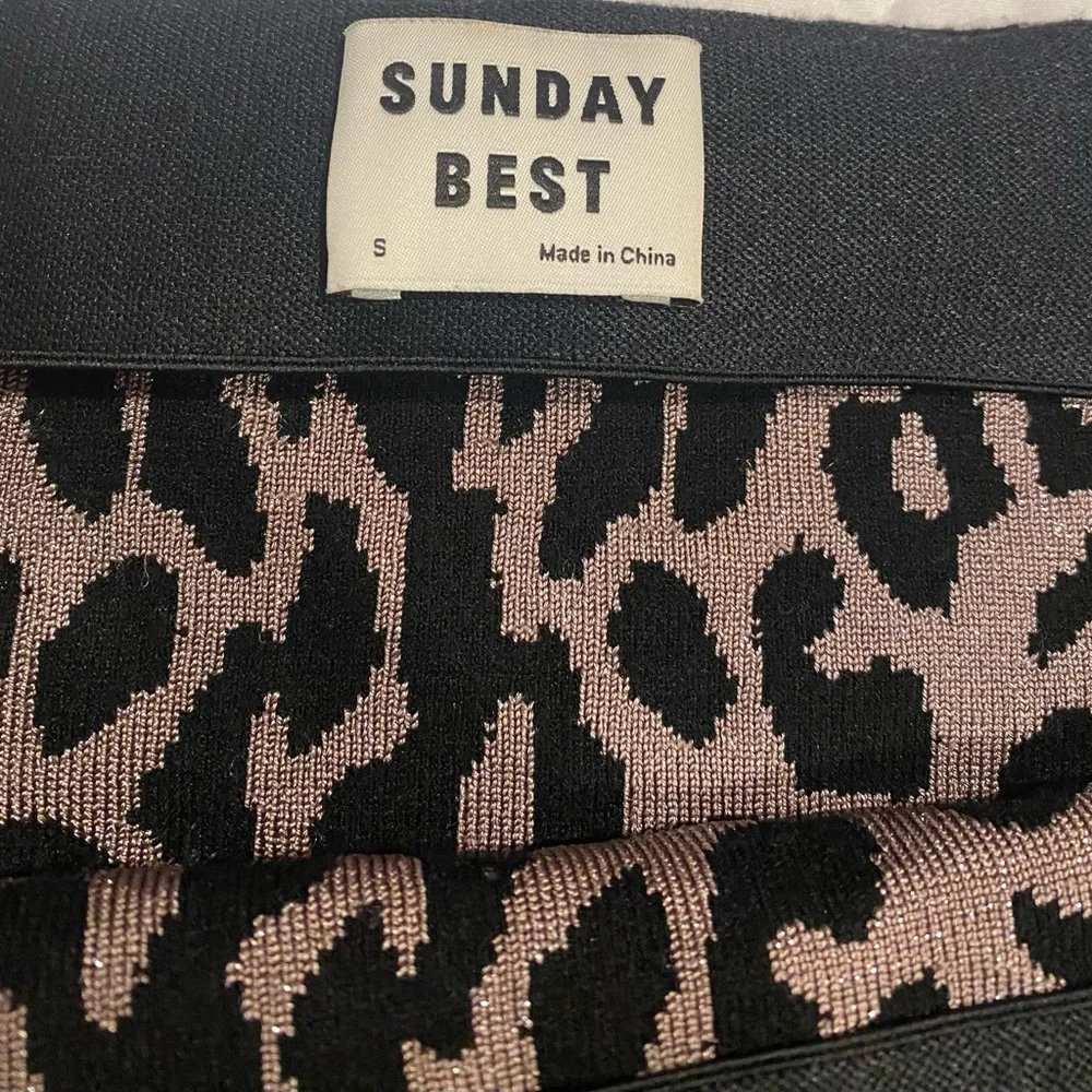 Aritzia Sunday best leopard print skirt S - Picture 4 of 4